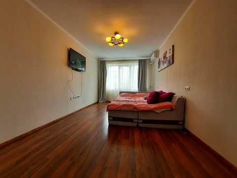 квартира за адресою Леся Курбаса просп., 12