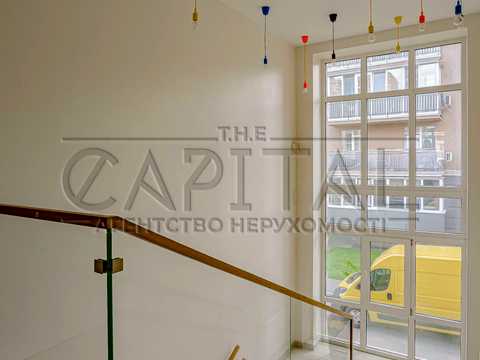 комерційна за адресою Метрологічна вул., 56