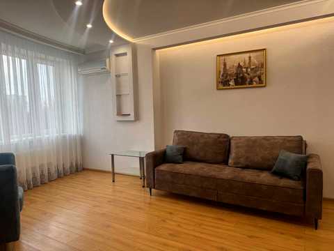 квартира за адресою Верховинна вул., 35