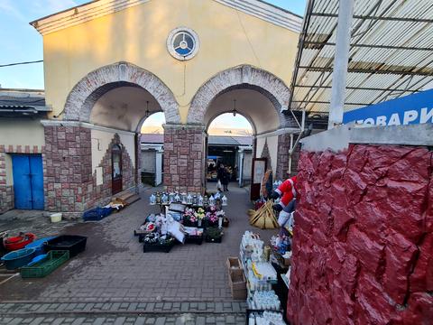 комерційна за адресою Клепарівська вул., 14