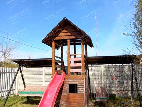 будинок за адресою с. Брунівка, центральна, 1