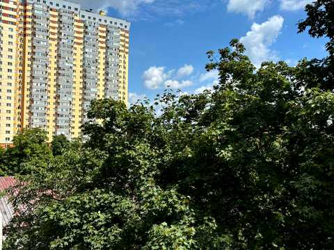 квартира за адресою Дмитра Павличка просп. (Маршала Рокосовського), 10