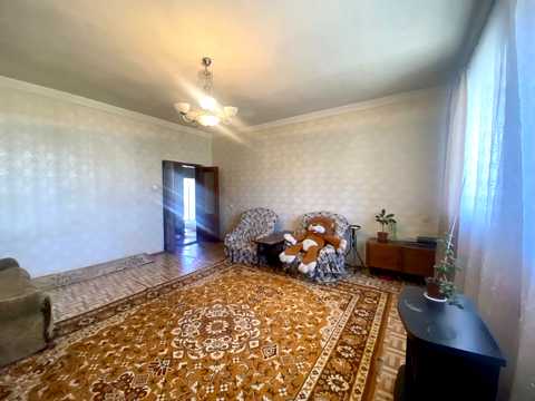 квартира за адресою Михайла Болтенка вул. (Адмірала Лазарєва), 40