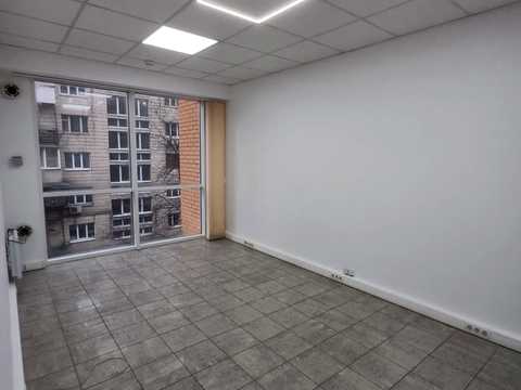 комерційна за адресою Київ, Лєскова вул., 4
