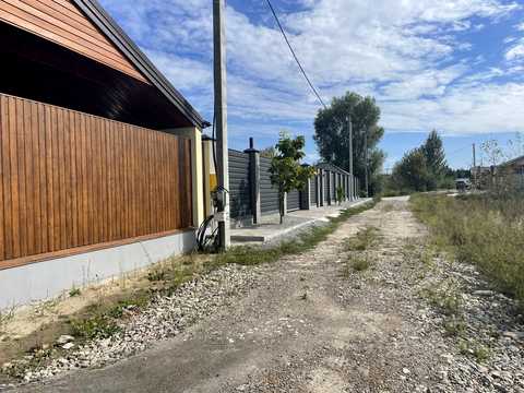 участок по адресу Ялтинская ул.
