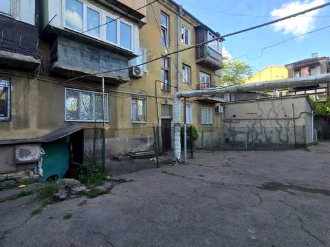 квартира за адресою Богдана Хмельницького вул., 13