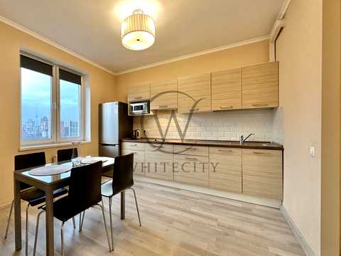 квартира за адресою В'ячеслава Чорновола вул., 27