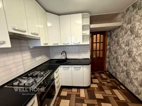 квартира по адресу Строителей ул., 8