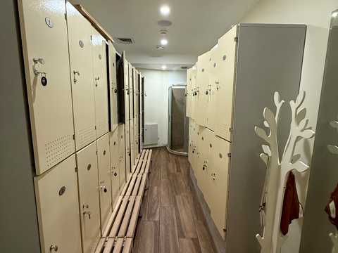 коммерческая по адресу Евгения Коновальца ул. (Щорса), 36-д