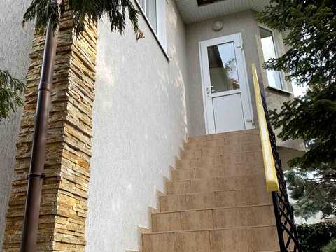 будинок за адресою Академіка Вернадського вул.