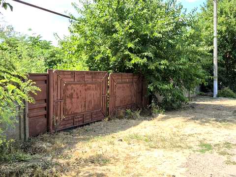 участок по адресу Чорноморців