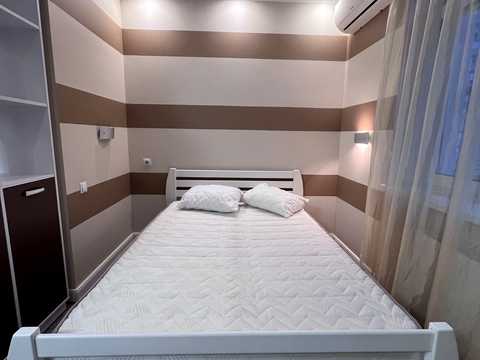 квартира за адресою Анни Ахматової вул., 22