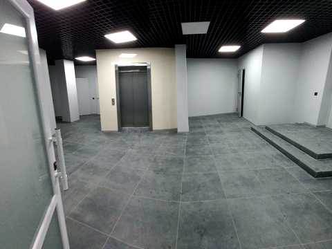 комерційна за адресою Степана Бандери просп. (Московський), 9 Б