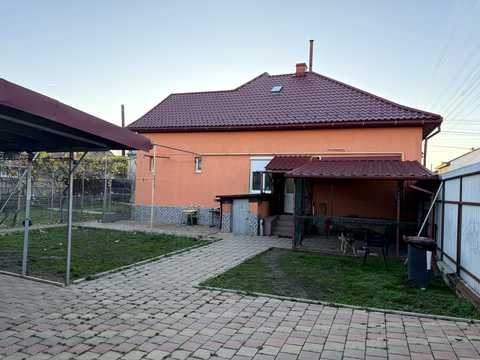 дом по адресу Олега Ольжича ул. (Івана Лобачевського), 15