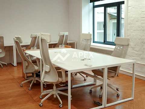 комерційна за адресою Костельна вул., 6