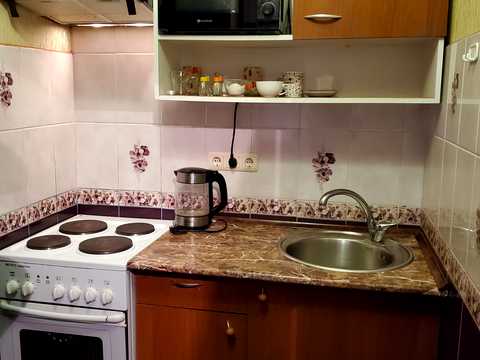 квартира за адресою Анни Ахматової вул., 48