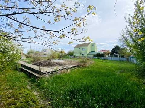 участок по адресу Академика Королёва ул.