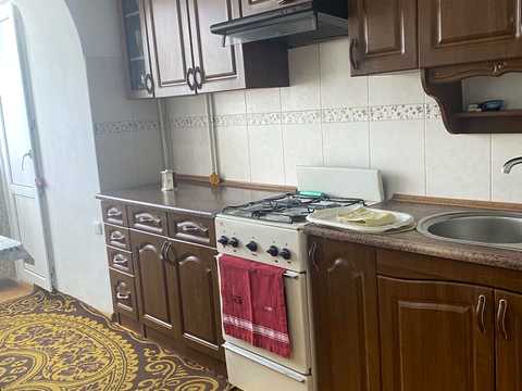квартира по адресу Героев Майдана ул. (Червоноармійська), 83