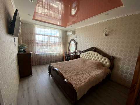 квартира по адресу Юнацька, 8