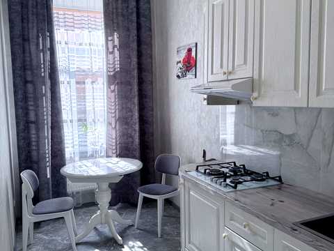 квартира по адресу Братьев Михновских ул. (Московская), 6