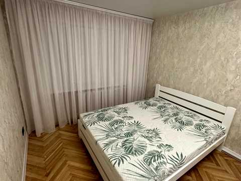 квартира за адресою Олени Теліги вул., 15