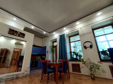 квартира за адресою Старокозацька вул. (Комсомольська), 74а