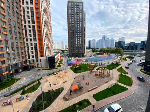 квартира за адресою Дніпровська набережна вул., 18-Б