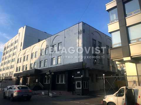 комерційна за адресою Почайнинська вул., 38