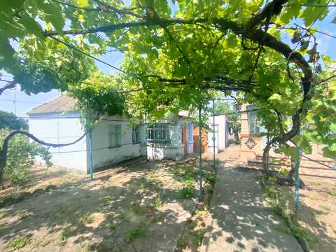 будинок за адресою Миру