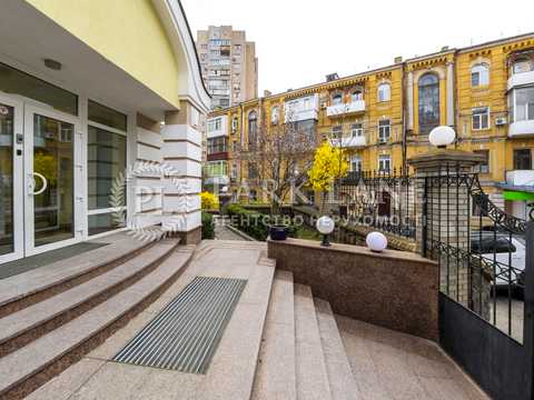 комерційна за адресою Саксаганського вул., 67