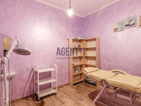 коммерческая по адресу вул.Миру , 11