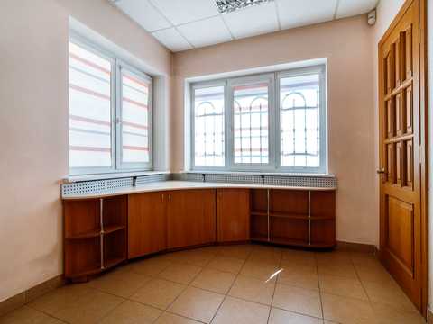комерційна за адресою Вадима Корженка вул. (Осипова), 40