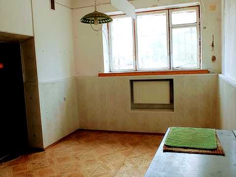 комерційна за адресою смт. Обухівка, Солідарності, 535