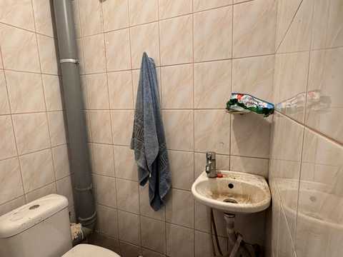 комерційна за адресою Залізнична вул., 16