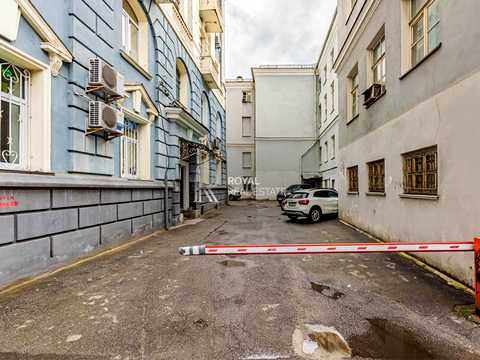 коммерческая по адресу Богдана Хмельницкого ул., 9