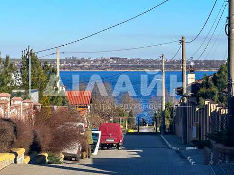 будинок за адресою Краєвидна вул., 777