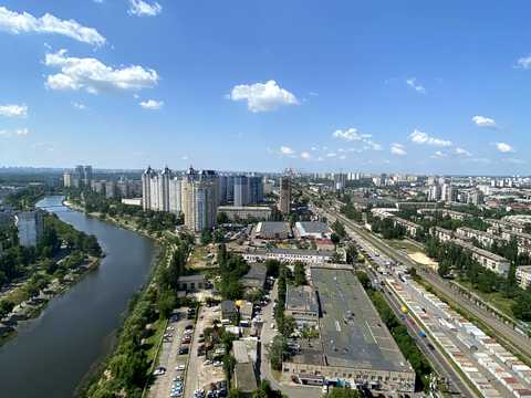 квартира за адресою Соборності просп. (Возз'єднання), 30-А