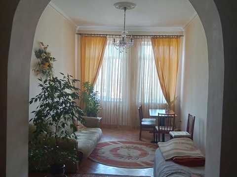 квартира за адресою Союзу Українок вул. (), 8
