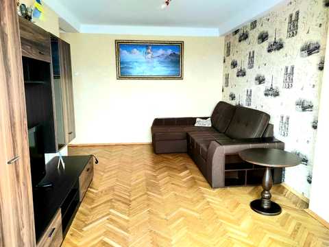 квартира за адресою Романа Ратушного вул. (Волгоградська), 37