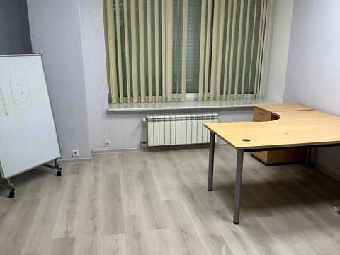 комерційна за адресою Михайла Котельникова вул., 35