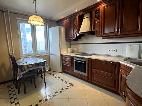 квартира по адресу Дарницкий бульв., 8