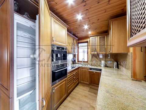 будинок за адресою с. Вишеньки, Бориспільський