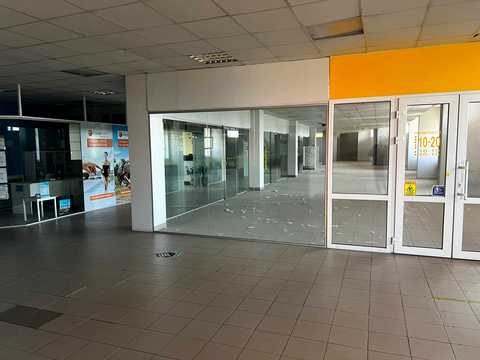 комерційна за адресою Київ, Федора Ернста вул., 4