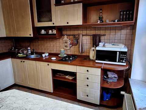 комерційна за адресою Братів Рогатинців вул., 18