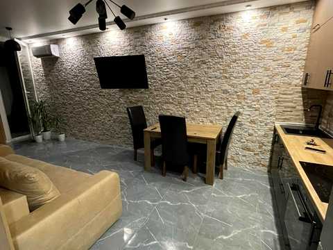 квартира за адресою Зарічна вул., 4к1