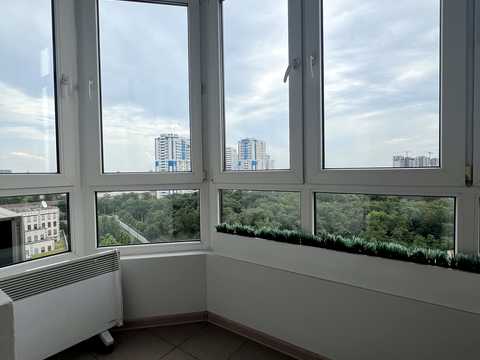 квартира за адресою Авіаконструктора Ігоря Сікорського вул. (Танкова), 4-Б
