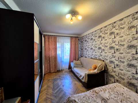 квартира за адресою Рея Бредбері вул., 14