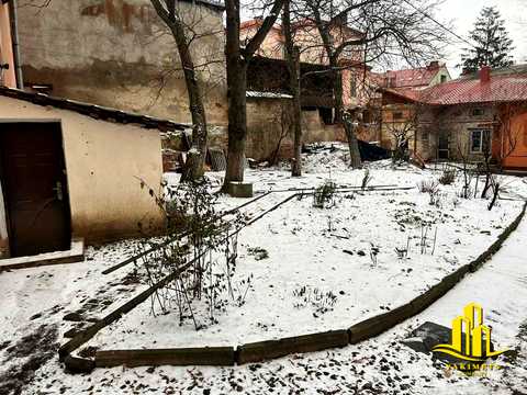 комерційна за адресою Чернівці, Ольги Кобилянської вул., 43