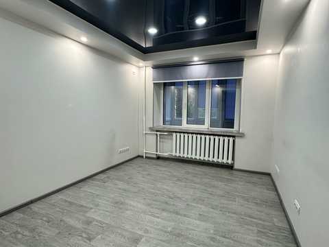 комерційна за адресою Саксаганського вул., 88