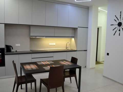 квартира за адресою Болсуновська вул. (Сергія Струтинського), 2